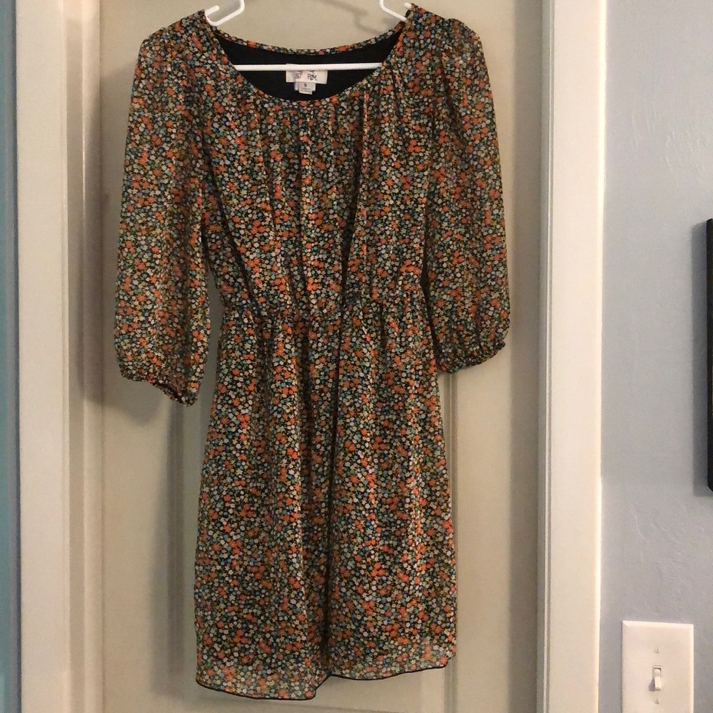 Dress - Picture 1 of 2